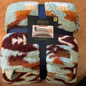 Pendleton Sherpa Fleece Blanket Queen Size Reversible NEW Avra Valley Teal